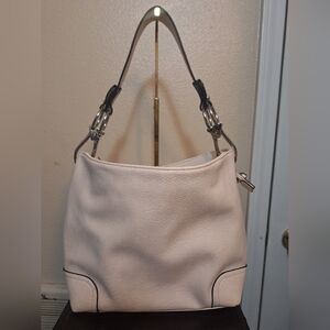 Elegant White Handbag
